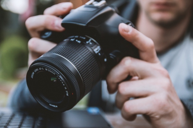 Picking the Right Photography Camera: DSLR