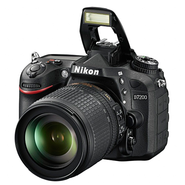 NIKON D7200, FOR THOSE SAILING BETWEEN TWO WATERS: PHOTOGRAPHY AND VIDEO